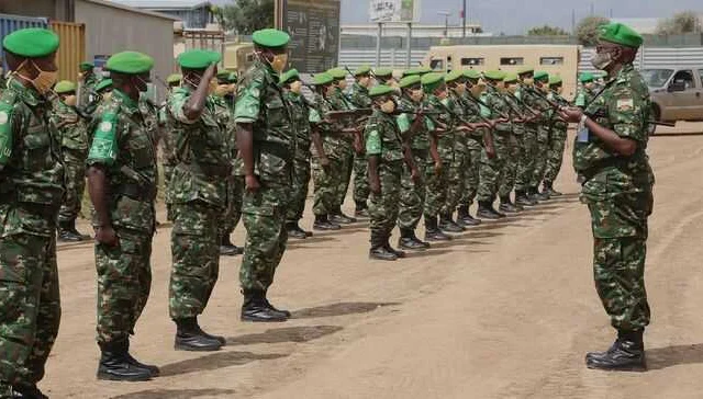 AU Force Commander visits combat troops in Somalia
