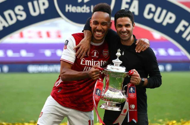 Aubameyang credits Arteta for keeping him at Arsenal