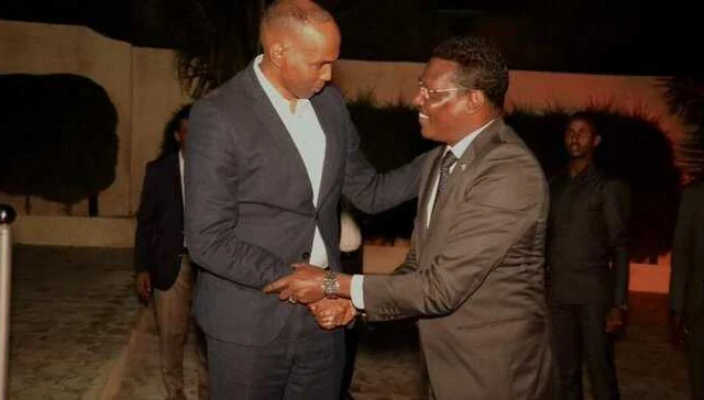 Khaire meets Qoorqoor in Mogadishu after announcing the president’s bid