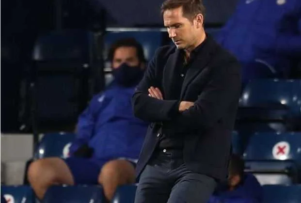 Jamaahiirta Chelsea Oo Dalbaday In Shaqada Laga Caydhiyo