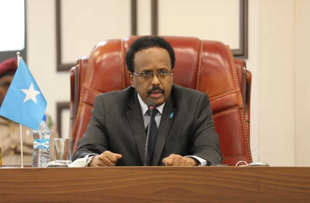 Madaxweyne Farmaajo oo maanta Golaha Shacabka hortagaya 39-Cishe kadib!