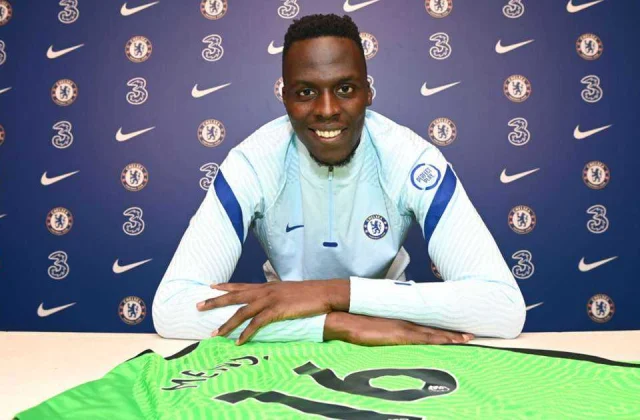 Mendy is not ready to start for Chelsea as Lampard is planning talks with Kepa