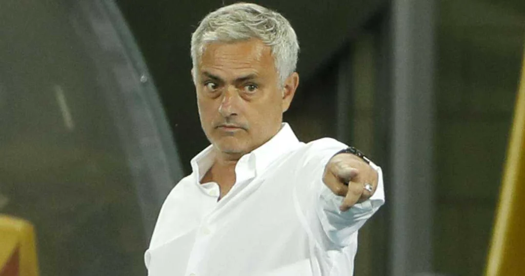 Mourinho-Spores-are-still-trying-in-the-transfer-market