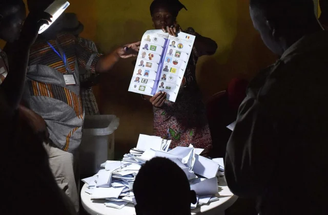 The opposition is urging Chadians to register on the electoral rolls