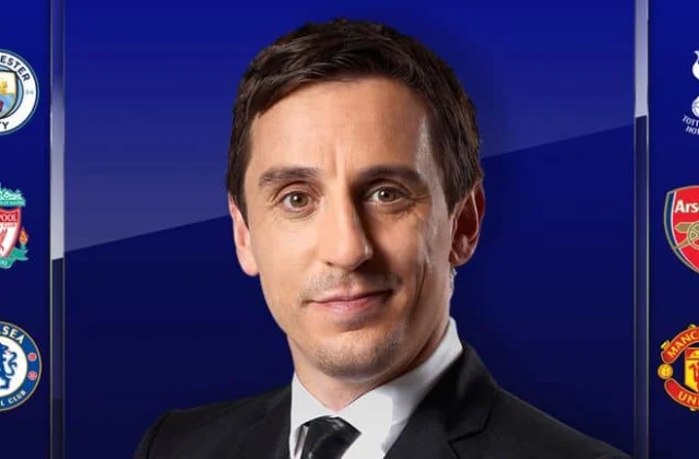 Gary Neville Oo Bedelay Saadaashiisa Kooxda Hanan Doonta