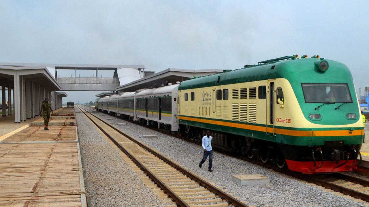 the-project-to-build-a-railway-to-Niger-is-controversial