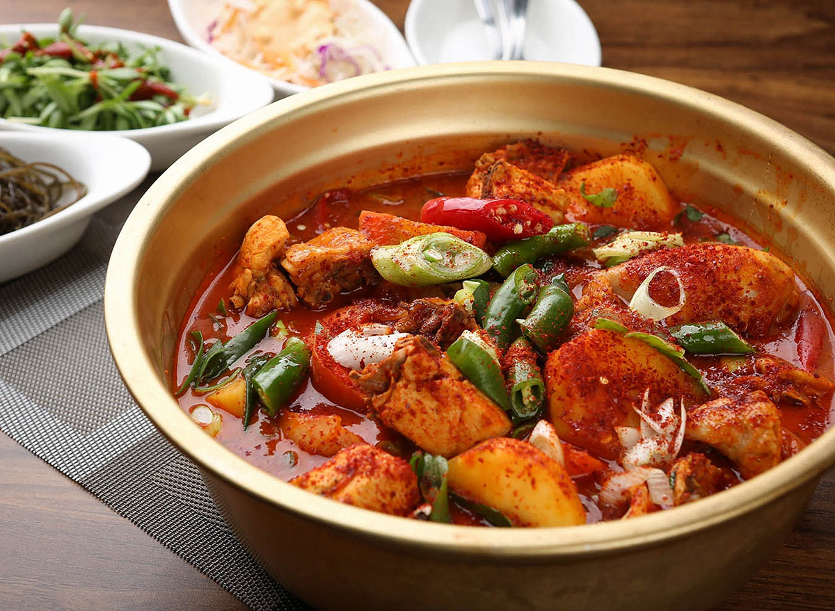 15 Sneaky Meals That Can Make You Odor