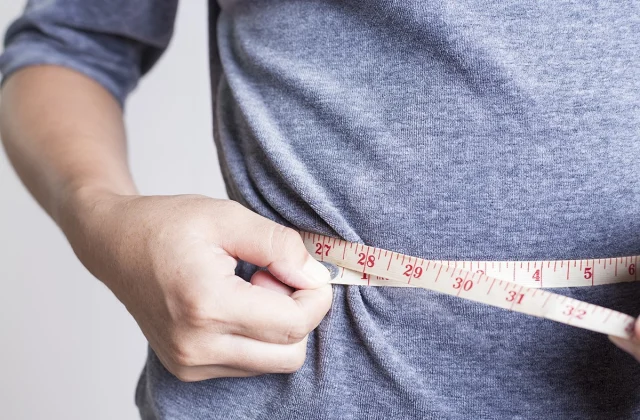Learn how to Lose Stomach Fats Proper Now, In response to a RD