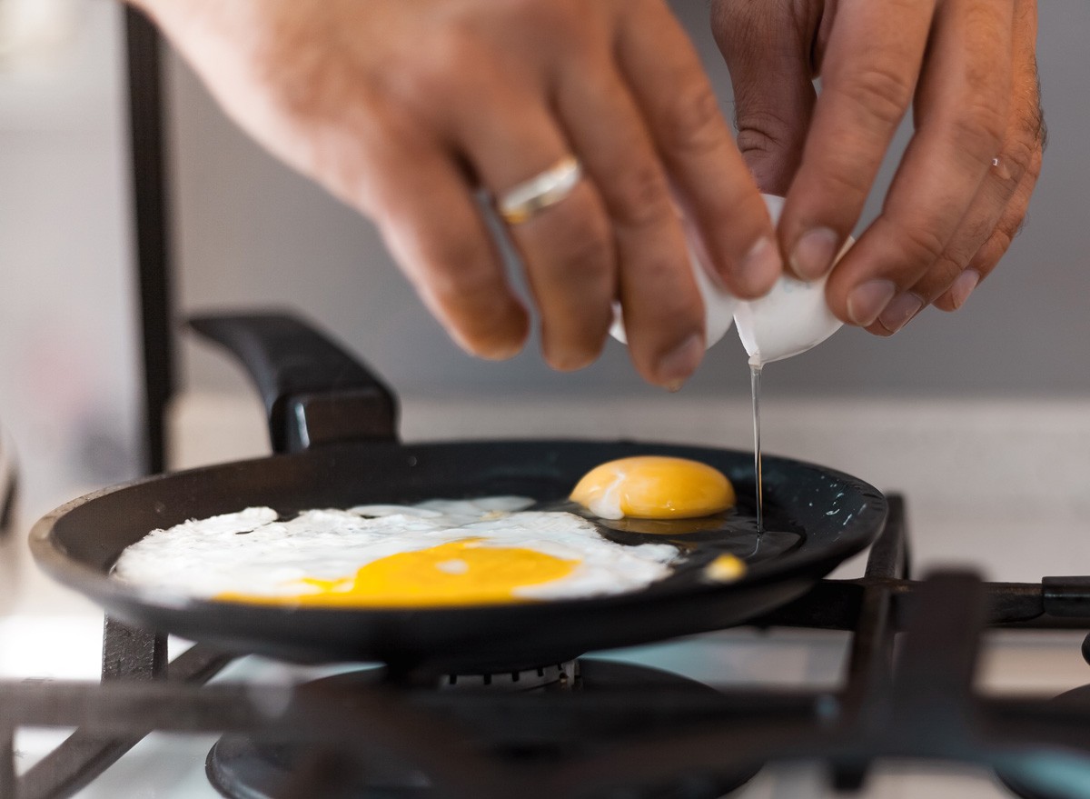 What Occurs To Your Physique When You Eat Eggs Each Day