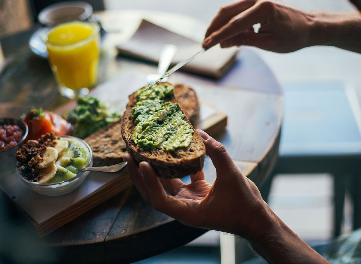 8 Wholesome Consuming Habits for Males