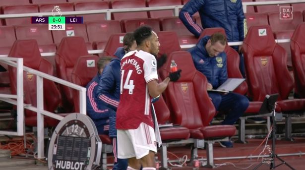 Kiniin La Siiyey Aubameyang Intii Ay Socotay Ciyaartii