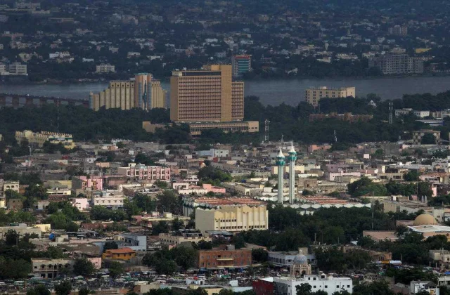 ECOWAS lifts the sanctions imposed since the August 18 coup