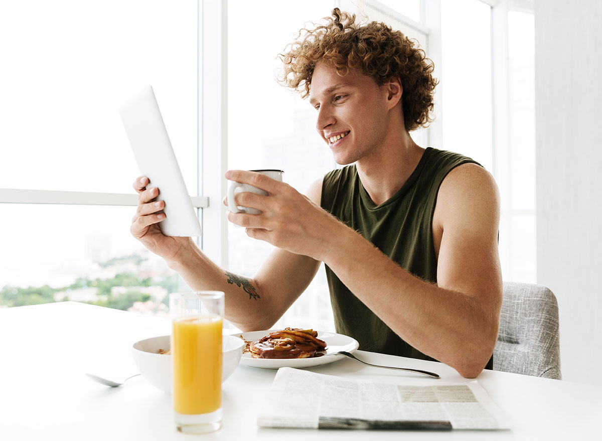 Precisely When to Eat Breakfast to Lose Weight, Say Specialists