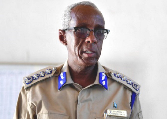 General Muqtaar Wasiirka arimaha gudaha oo lagu eedeeyay in