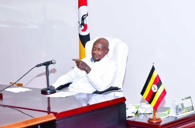 Hogaamiyaha Uganda oo RW Guulleed & Marwada 1 aad ee dalka