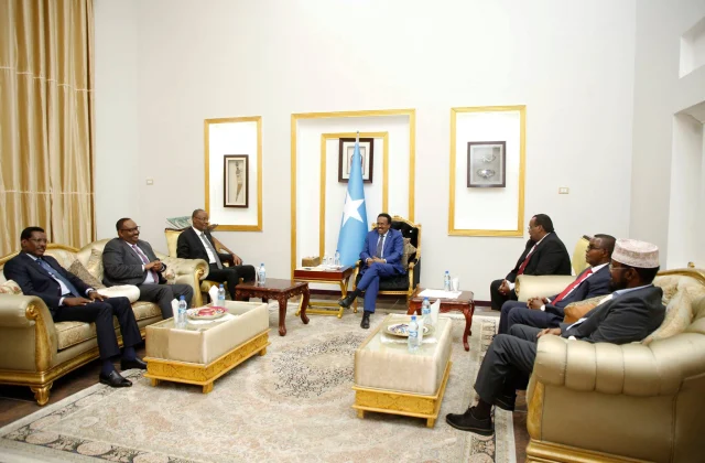 Hogaamiyayaasha ku shirsan Villa Somalia oo qodobada qaar heshiis ka