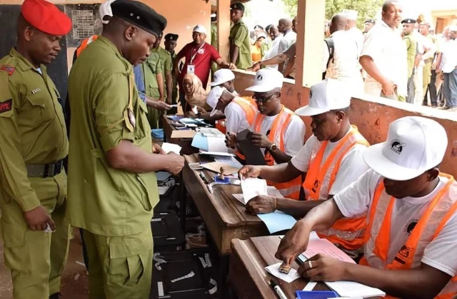 In Tanzania, parliamentary elections open in tense climates