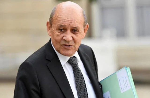 Jean-Yves Le Drian calls on armed groups to apply the Algiers Agreement more quickly