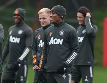 Laba Kamida Xiddigaha Ugu Muhiimsan Man United Oo Aan