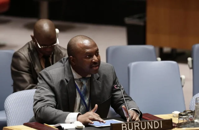 Assembly on the border between the leaders of diplomacy in Rwanda and Burundi