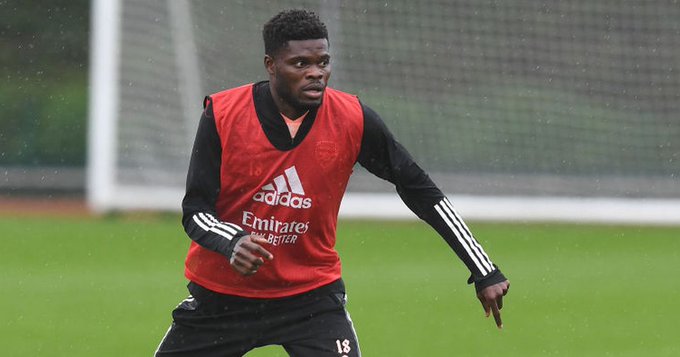 Thomas Partey Oo Jamaahiirta Arsenal Tababarka Ku Tusay