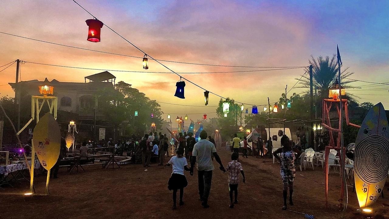 Recreatrales a courtyard festival
