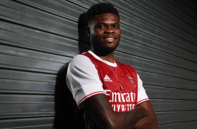 Sawiradii La Sugayay Ee Xiddiga Cusub Ee Arsenal Oo Soo
