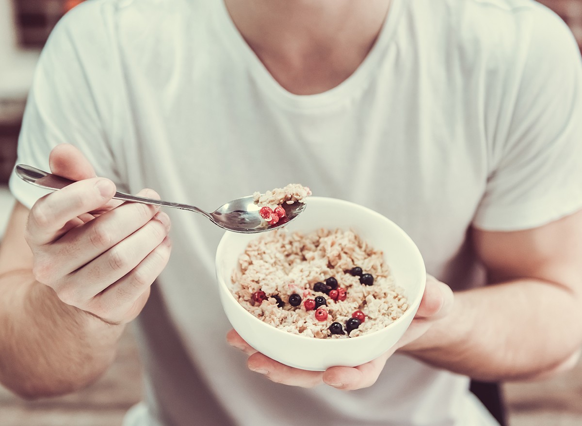 The Greatest Meals Males Ought to All the time Eat for Breakfast