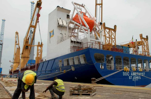 The strike by the tax authorities and the treasury weakens Gabon
