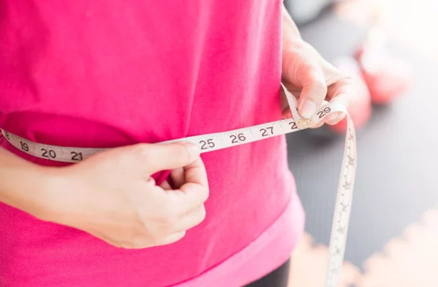 14 supreme tactics women folk can lose stomach fats, from RDs