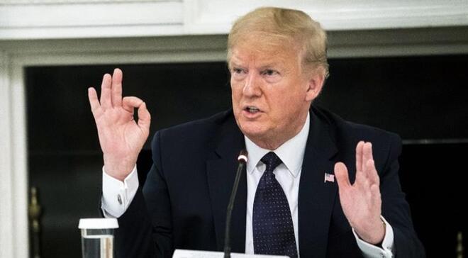 Trump “breast-pounding” to dam Somali refugees from