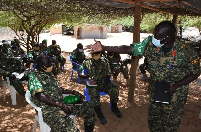 Uganda oo Ciidankeeda u diyaarisay Howlgal ka dhan ah