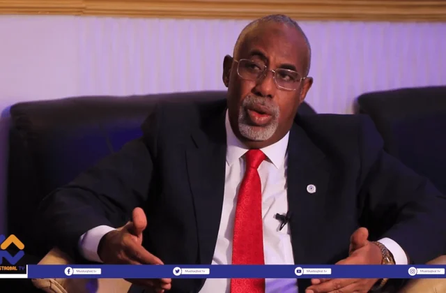Wasiir Caadle: Madaxweyne diiddan doorasho & kuxigeen kursi