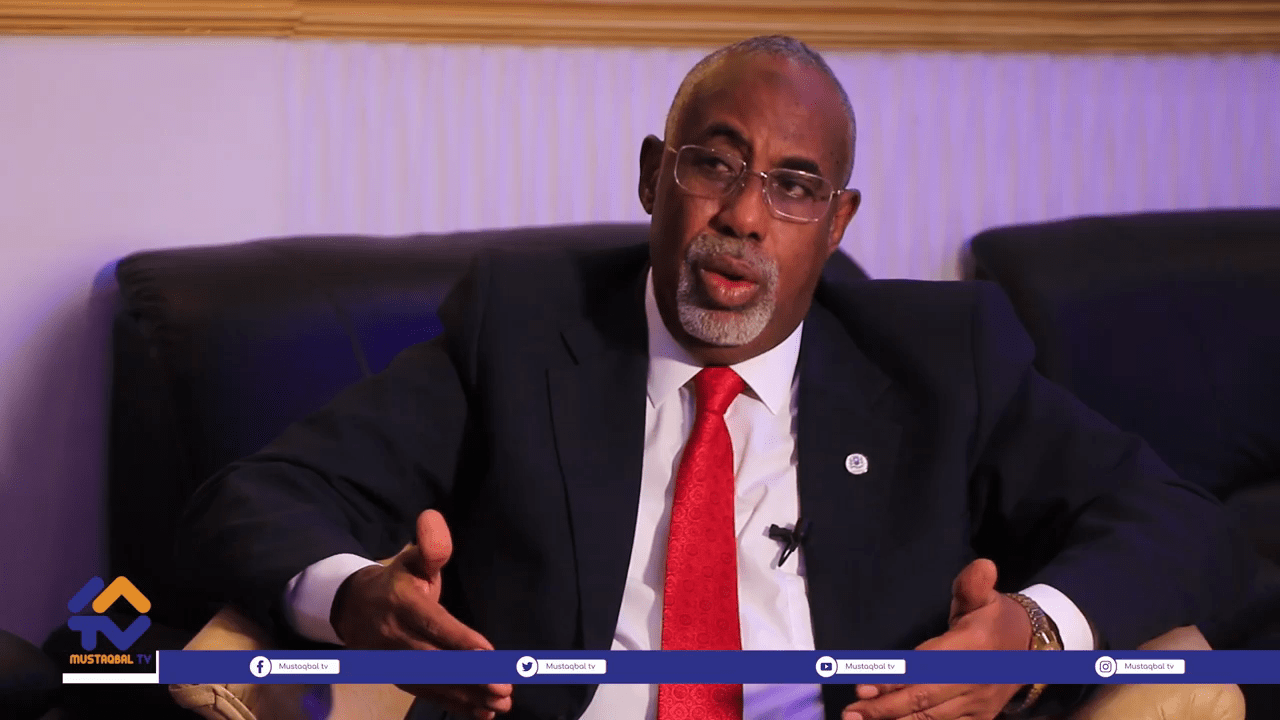 Wasiir Caadle: Madaxweyne diiddan doorasho & kuxigeen kursi