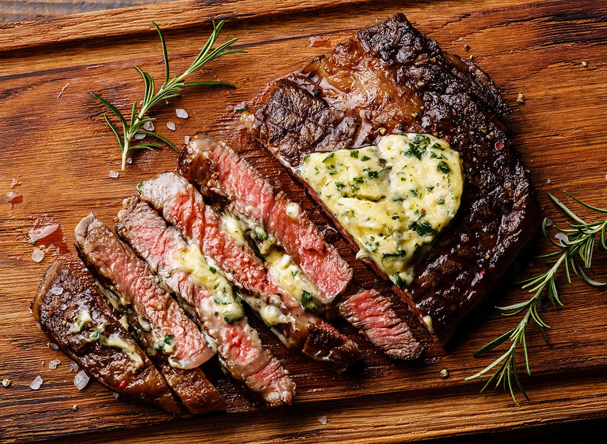 What Consuming Pink Meat Each Day Does to Your Physique