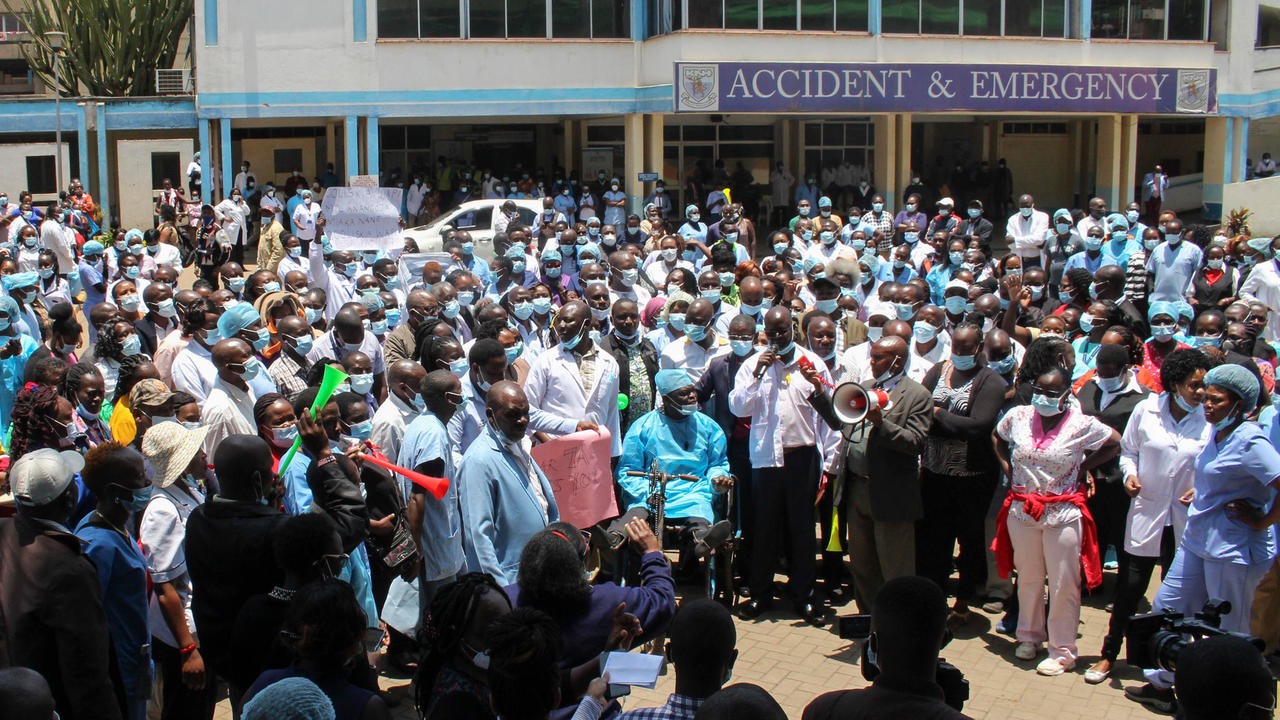 angry-movement-at-the-largest-hospital-in-East-Africa