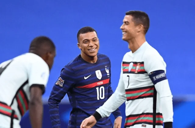 Portugal Iyo France Oo Bar-bar Dhac Ku Hishiiyay Iyo