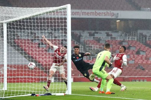 Aston Villa Oo Guul-darro Xanuun Badan U Xambaarisay