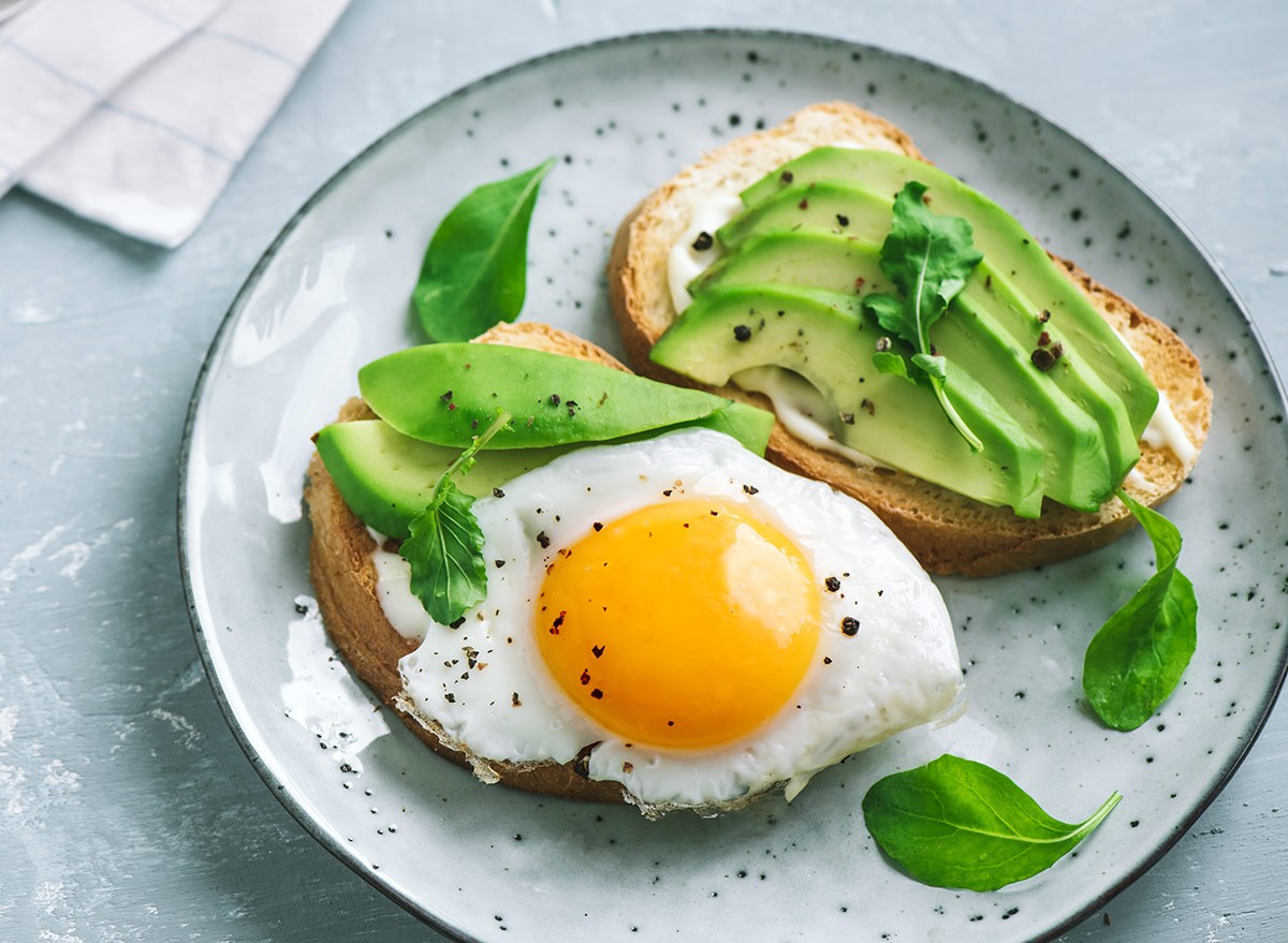 12 Meals That Soften Stomach Fats, Say Dietitians