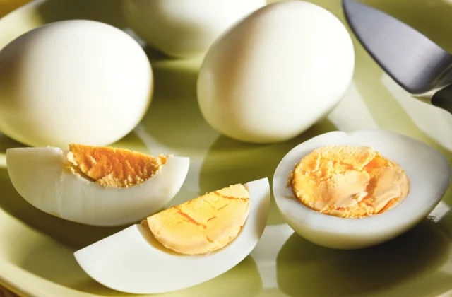 15 Snacks Nutritionists Eat Each Day