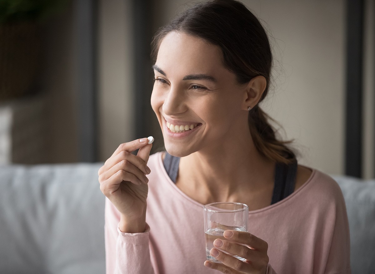 7 negative effects of taking a multivitamin day-after-day