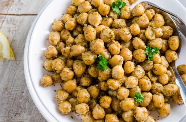 22 Meals Nutritionists Eat to Enhance Their Immune System