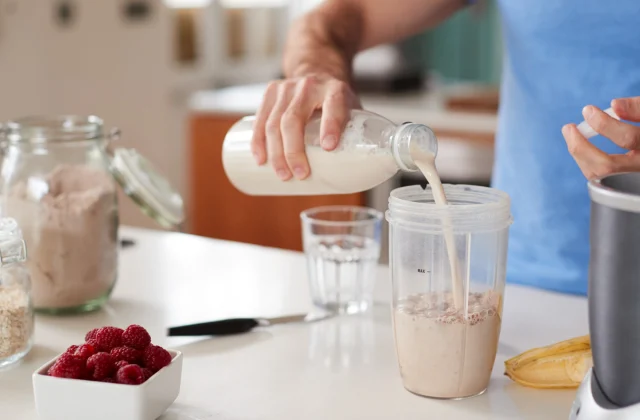 7 Wholesome Protein Shake Hacks for Weight Loss