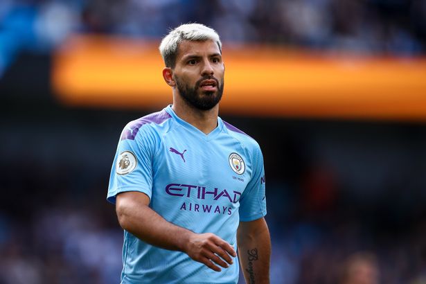 Afar Ciyaartoy Oo Si Xor Ah Uga Tegi Doona Manchester City