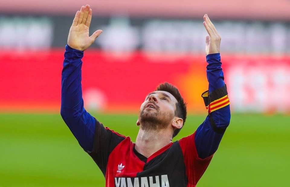 Barcelona Oo Ciqaab Adag La Marsiin Doono Kaddib Garankii Uu