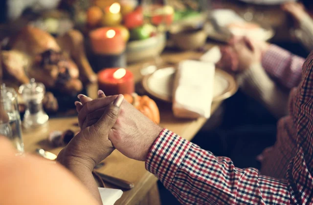 CDC Recommends Following These Tips Over the Holidays