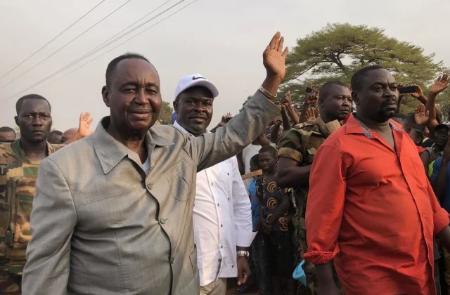 COD-2020 and François Bozizé were able to hold a meeting in Bangui