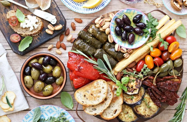 Following This Eating regimen Can Make You Smarter, Research Suggests