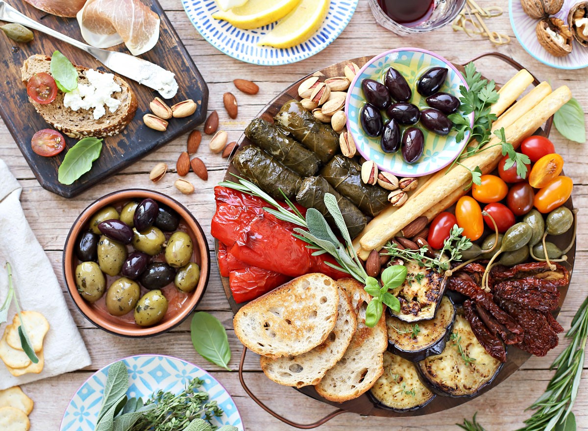 Following This Eating regimen Can Make You Smarter, Research Suggests