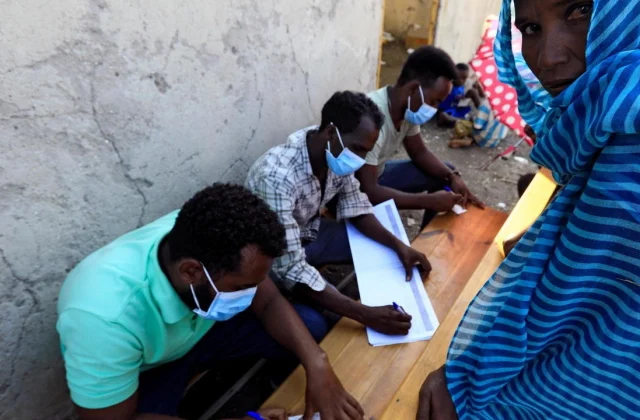 In Sudan, the ICRC is attempting to reunite separated Ethiopian households